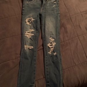 Size 0 distressed hi-rise jegging crop